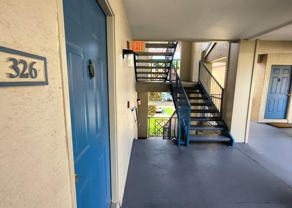 7340 Westpointe Boulevard - Photo 1