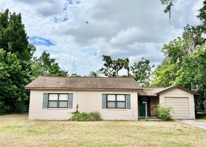 718 Buckminster Circle - Photo 1