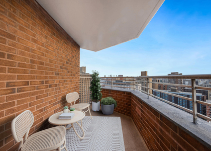 2nd Avenue - Photo 1