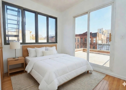 East 10th Street/ 2nd ave - Photo 1