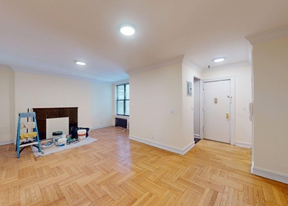 East 63rd Street - Photo 1
