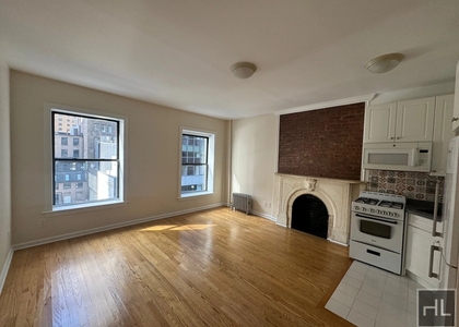 West 56 Street - Photo 1