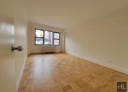 East 63 Street - Photo 1