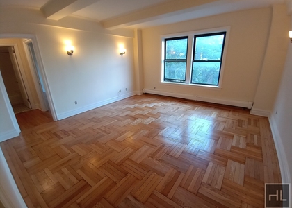 West 79 Street - Photo 1