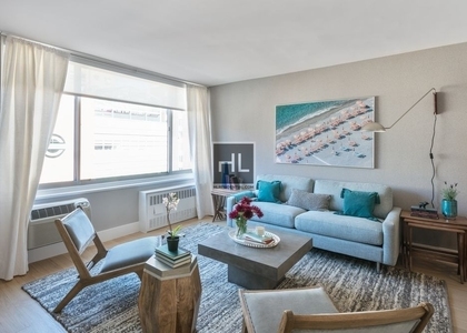 2nd Avenue - Photo 1