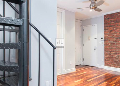 E 10th St. - Photo 1