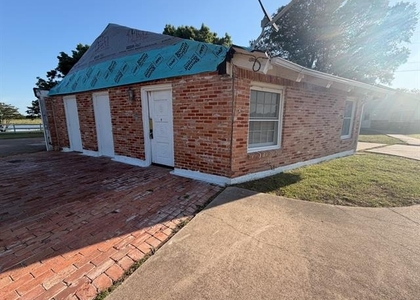 2200 Country Club Road - Photo 1