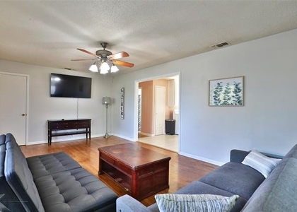 2109 Collins Avenue - Photo 1