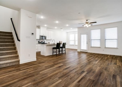 4809 Pasadena Drive - Photo 1