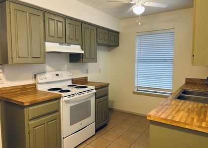 9928 Camfield Avenue - Photo 1