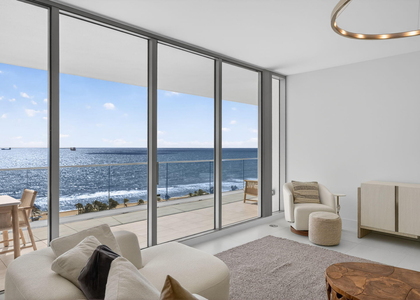 153 N Seabreeze Boulevard - Photo 1