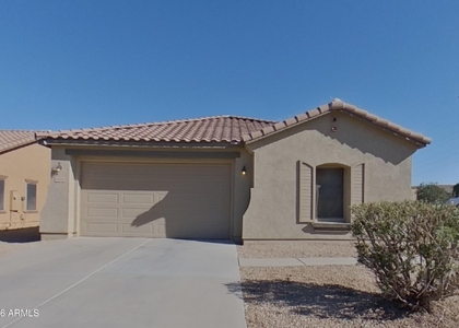 40086 W Bonneau Street - Photo 1