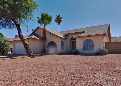 1313 N Avoca -- - Photo 1