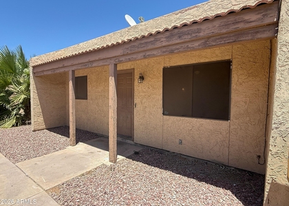 624 E Marilyn Avenue - Photo 1