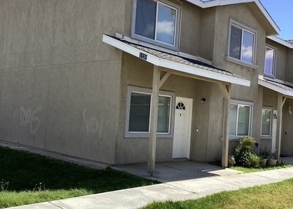 1838 Center Street - Photo 1