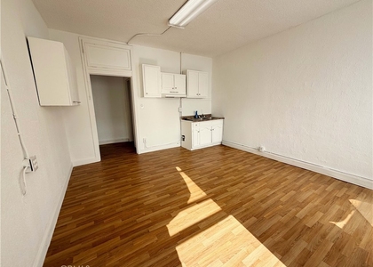 256 Florence Avenue - Photo 1