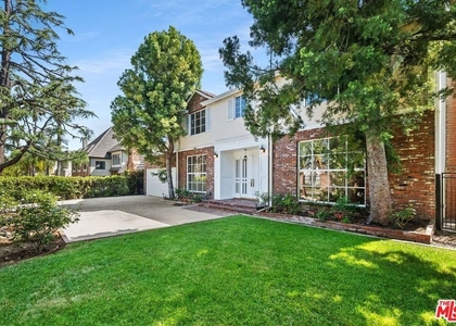 517 N Elm Drive - Photo 1