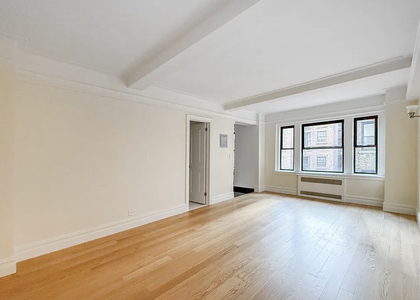 95 Christopher Street - Photo 1
