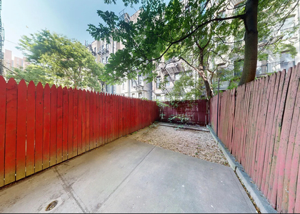 East 90th Street - Photo 1
