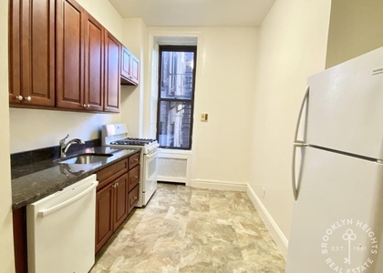 Montague St. - Photo 1