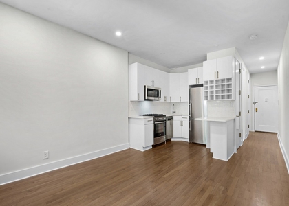 West 49th Street - Photo 1