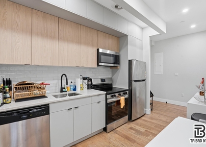 92 Manhattan Avenue - Photo 1