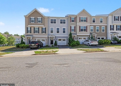 1428 Hudgins Farm Circle - Photo 1