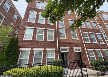 3048 Rittenhouse - Photo 1