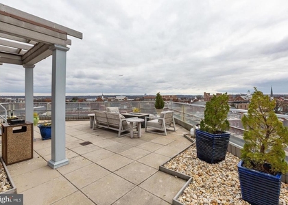 815 King Street - Photo 1