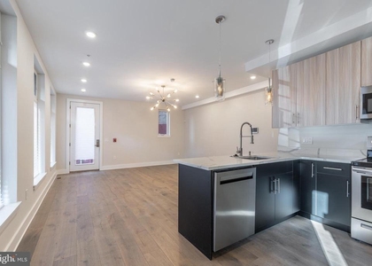 920 N 15th Street - Photo 1