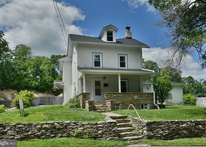 422 Willow Grove Avenue - Photo 1
