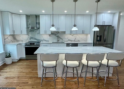 4002 Franklin Court - Photo 1