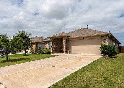 123 Stellamar Dr - Photo 1