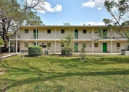 5320 Balcones Dr - Photo 1
