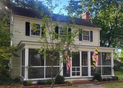 905 Evergreen Avenue - Photo 1