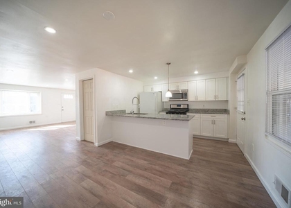 3167 Ryerson - Photo 1