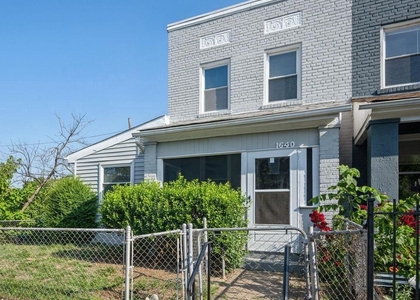 1640 L Street Ne - Photo 1