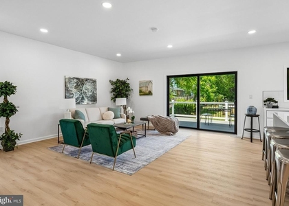 3108 Adams Street Ne - Photo 1