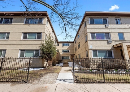 6721 N Hermitage Avenue - Photo 1