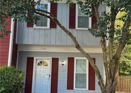 1306 Wedgewood Court - Photo 1