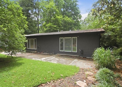 546 Allen Road Ne - Photo 1