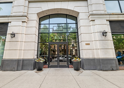451 W Huron Street - Photo 1