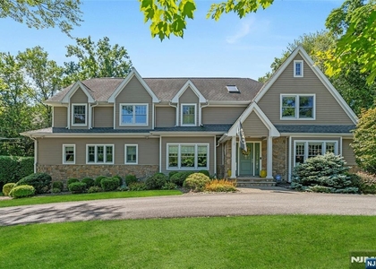 7 Deerhill - Photo 1