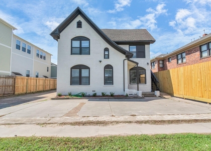 1812 Wheeler Street - Photo 1