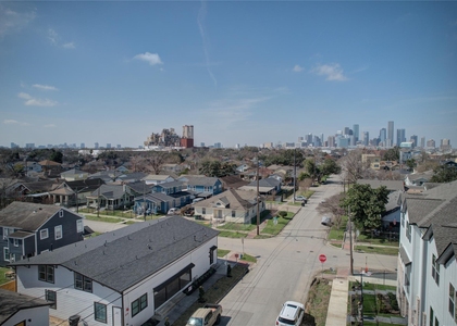 201 Eastwood Unit S4 Street - Photo 1