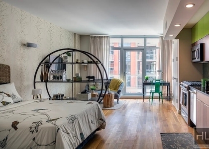 Bedford Avenue - Photo 1
