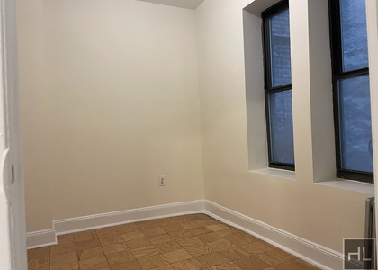 East 80 Street - Photo 1