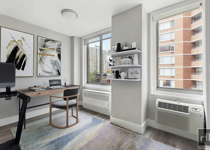 2nd Avenue - Photo 1