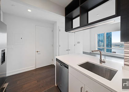 10th Avenue - Photo 1