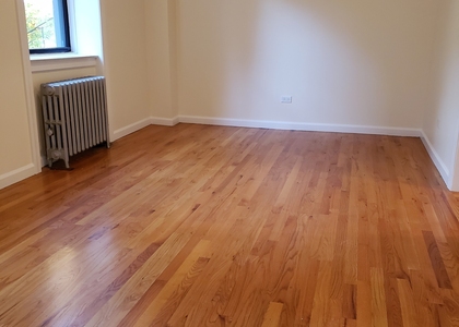 West 45 Street - Photo 1